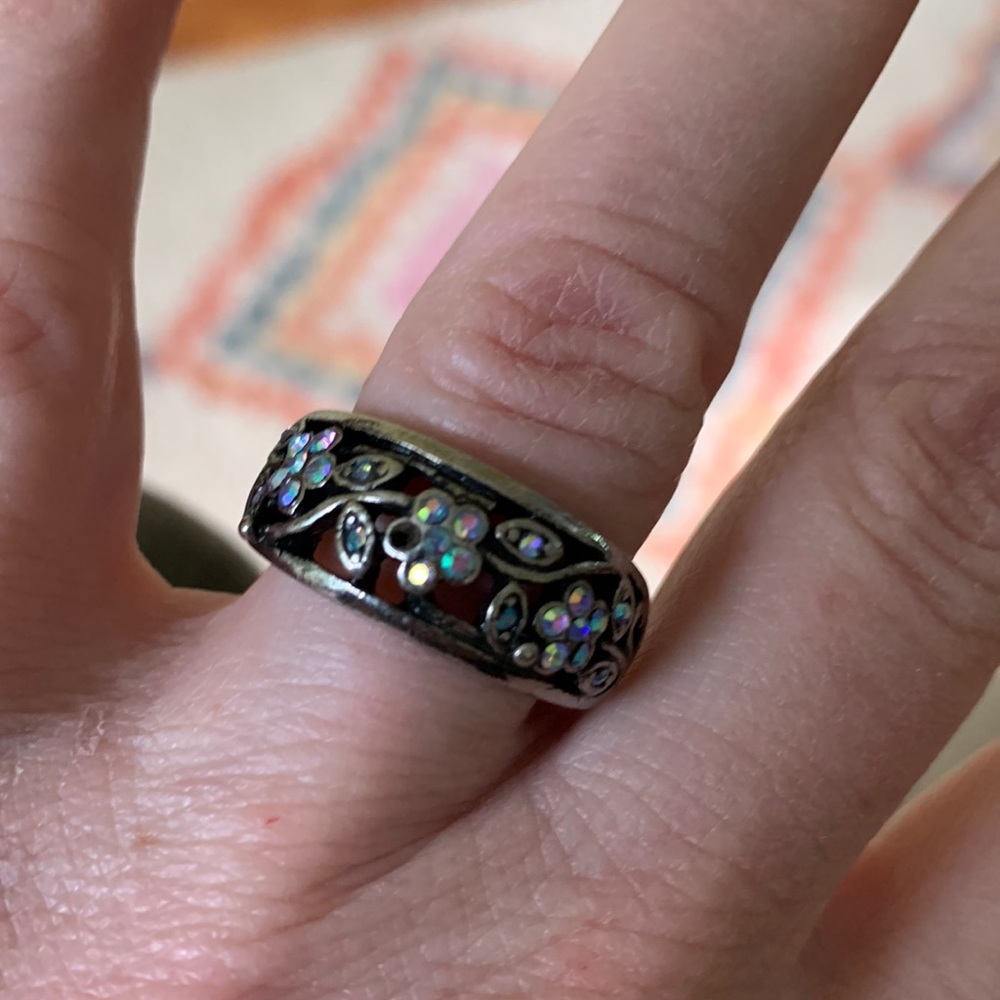 Fashion ring